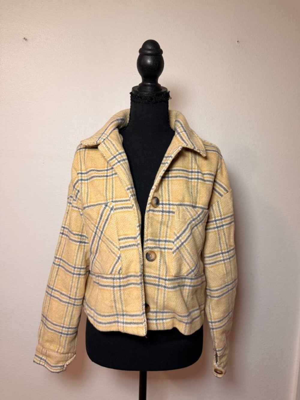 Timing Yellow Plaid Cropped Shacket Cozy Fall Flannel Jacket Small